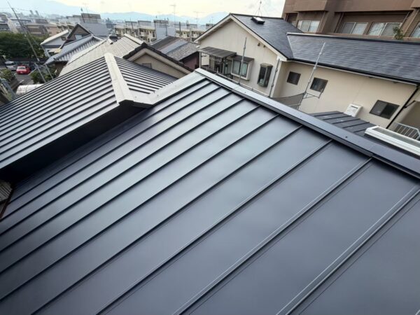 京都市伏見区にて補助金で瓦屋根の雨漏り修理〈軽量化〉の施工後写真